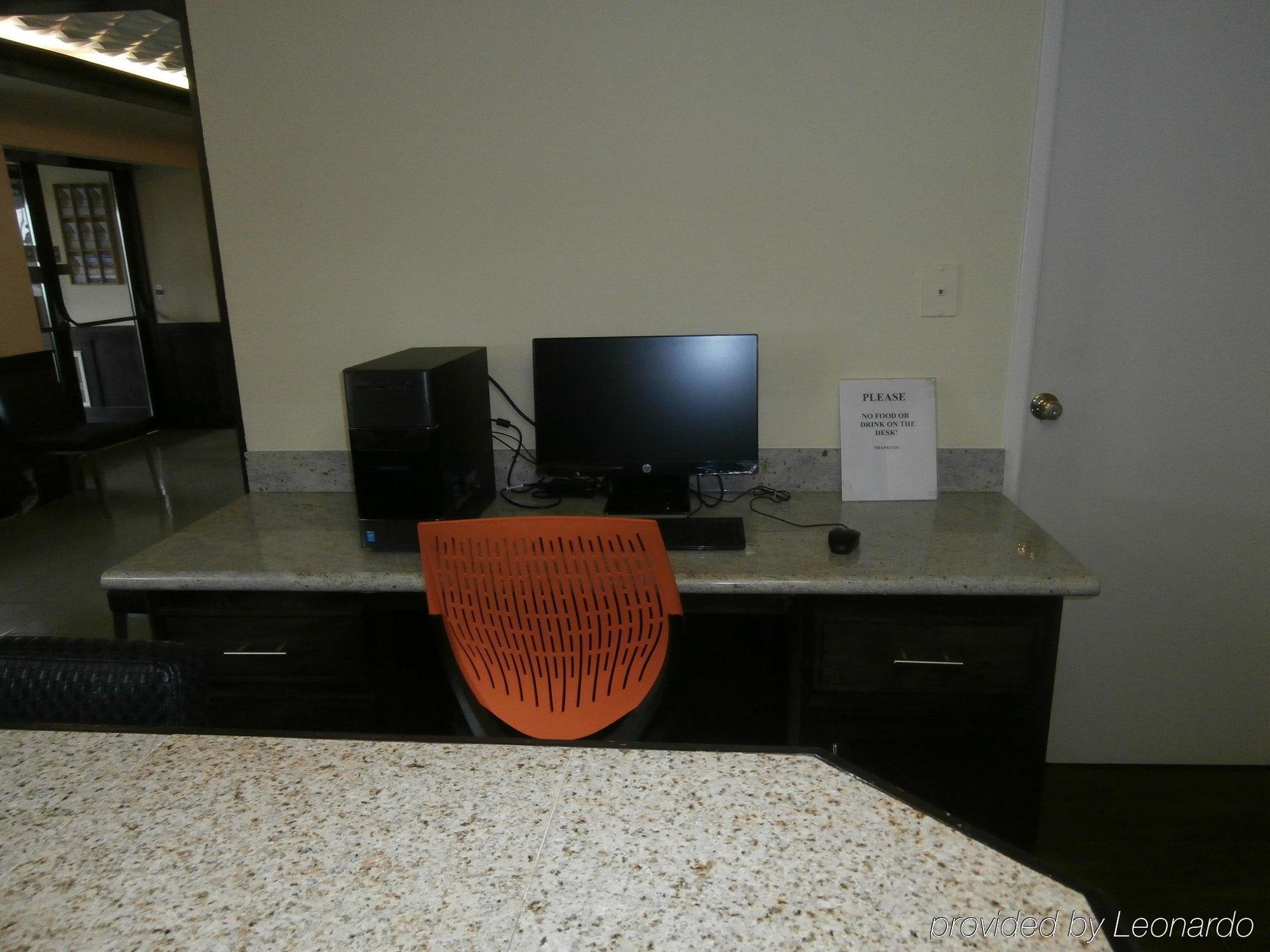 Americas Best Value Inn & Suites Thief River Falls Kültér fotó