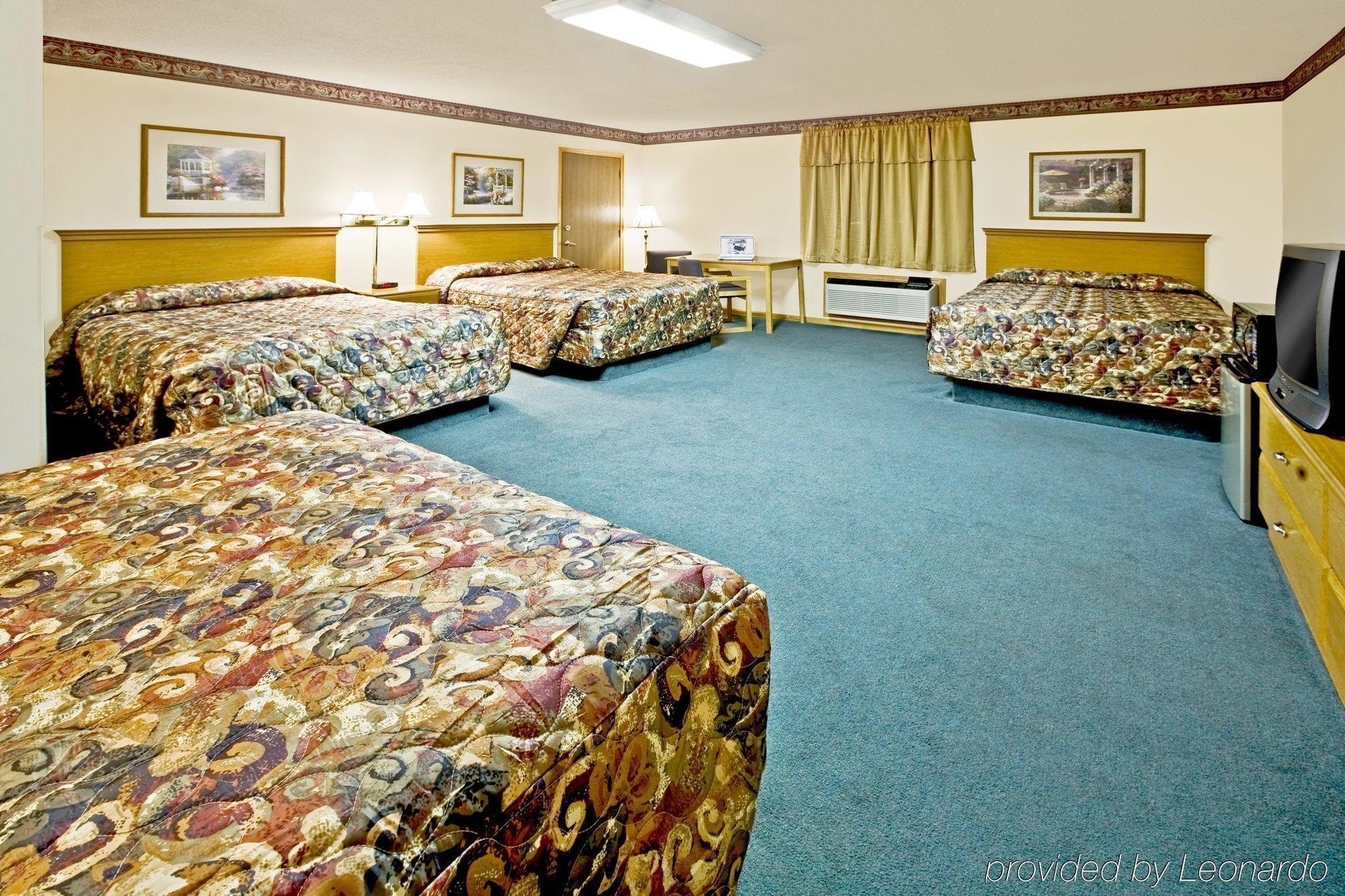 Americas Best Value Inn & Suites Thief River Falls Szoba fotó